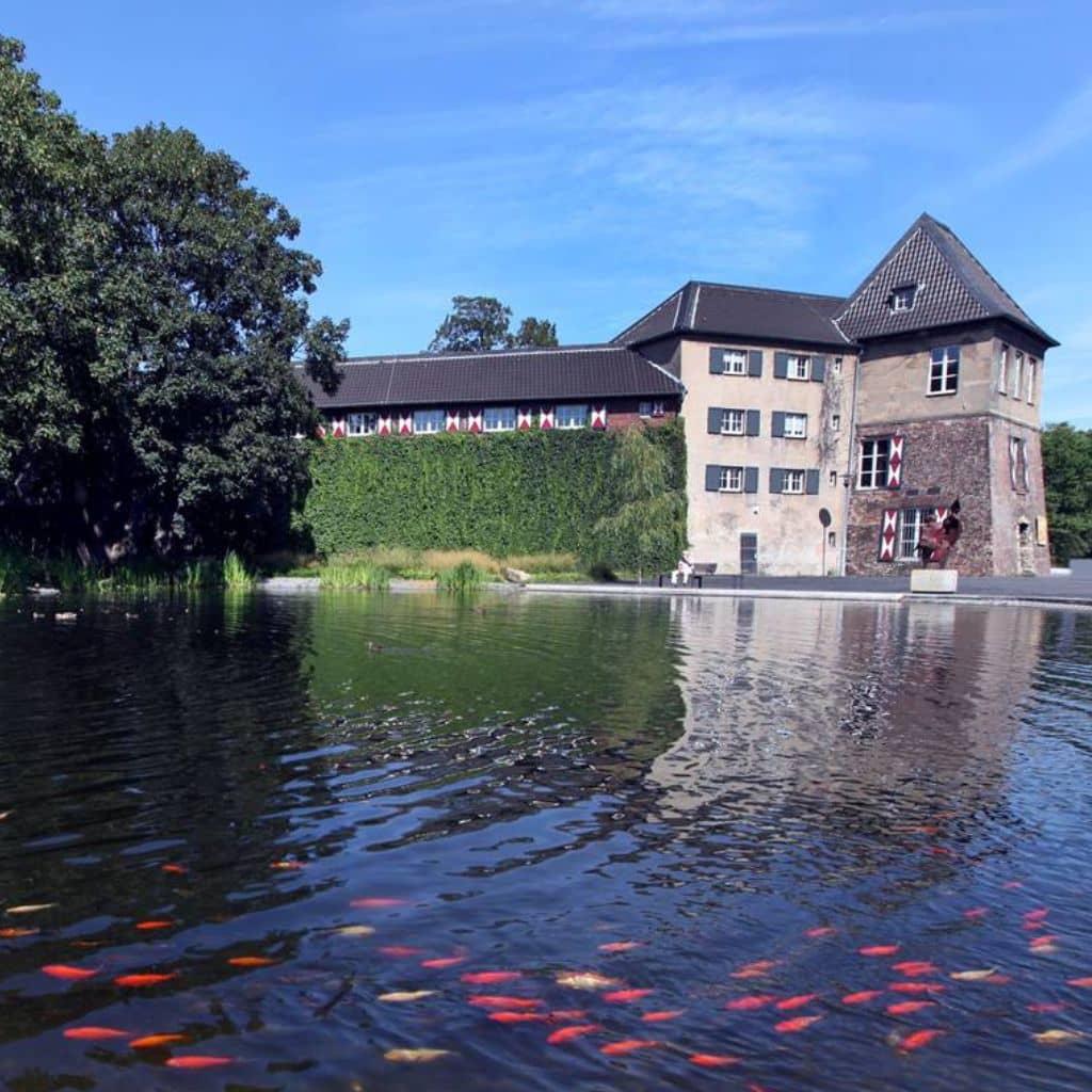 Burg und Ententeich in Dinslaken