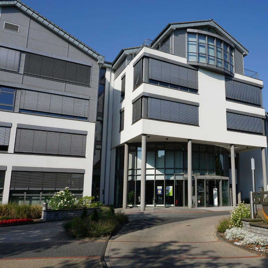 Frontansicht der Hauptverwaltung der Fernwärmeversorgung Niederrhein